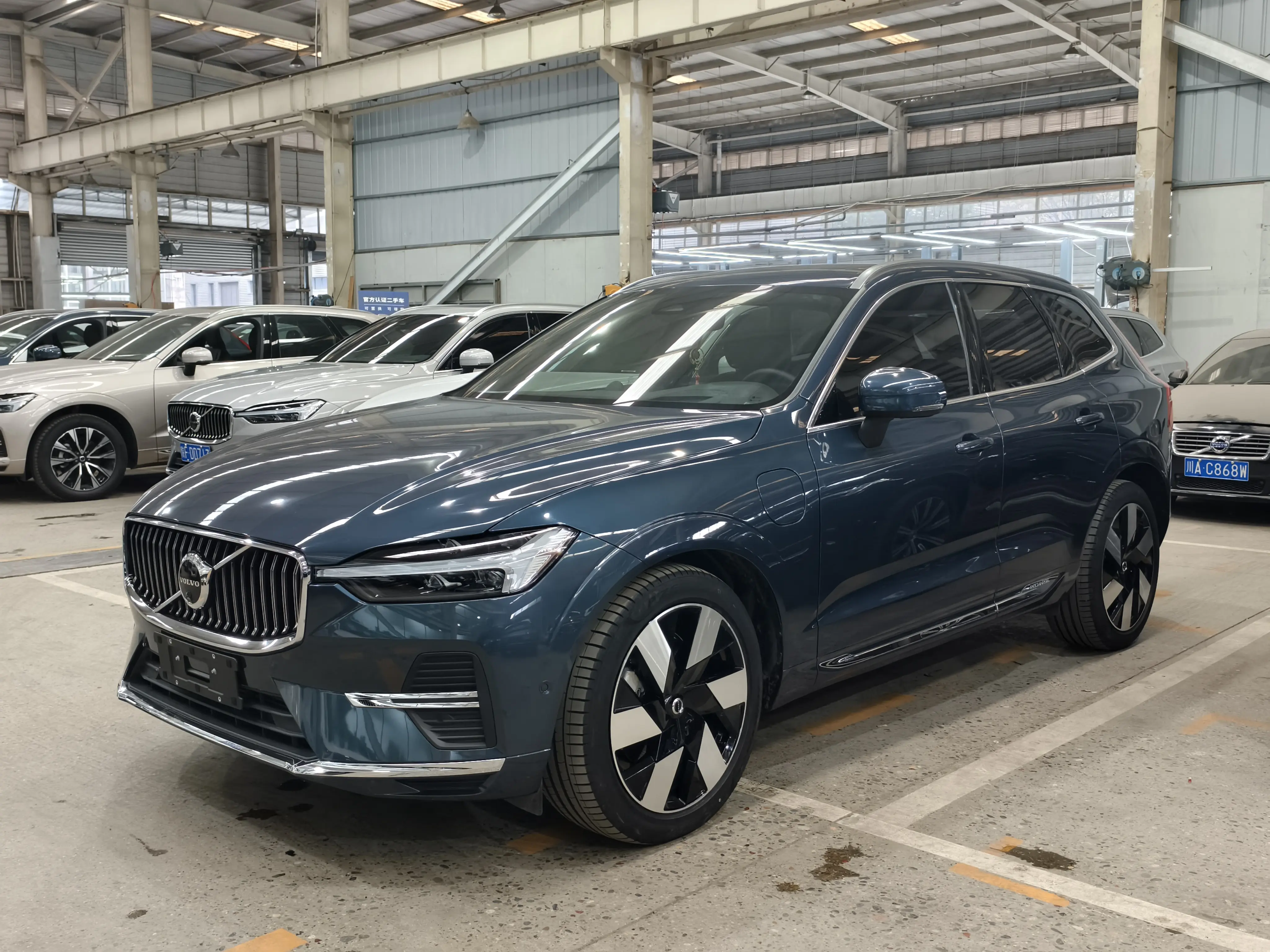 Volvo XC60 PHEV  из Китая