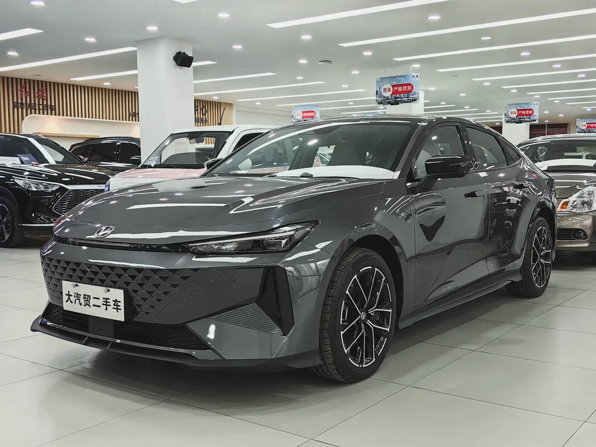 Changan UNI-V  из Китая