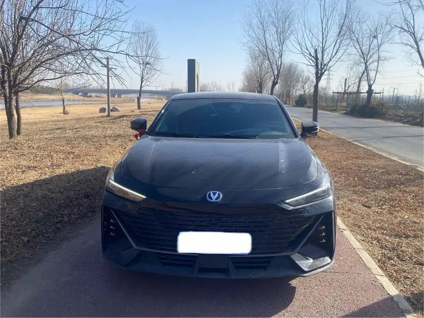 Changan UNI-V  из Китая