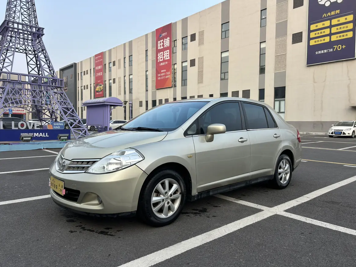 Nissan Tiida  из Китая