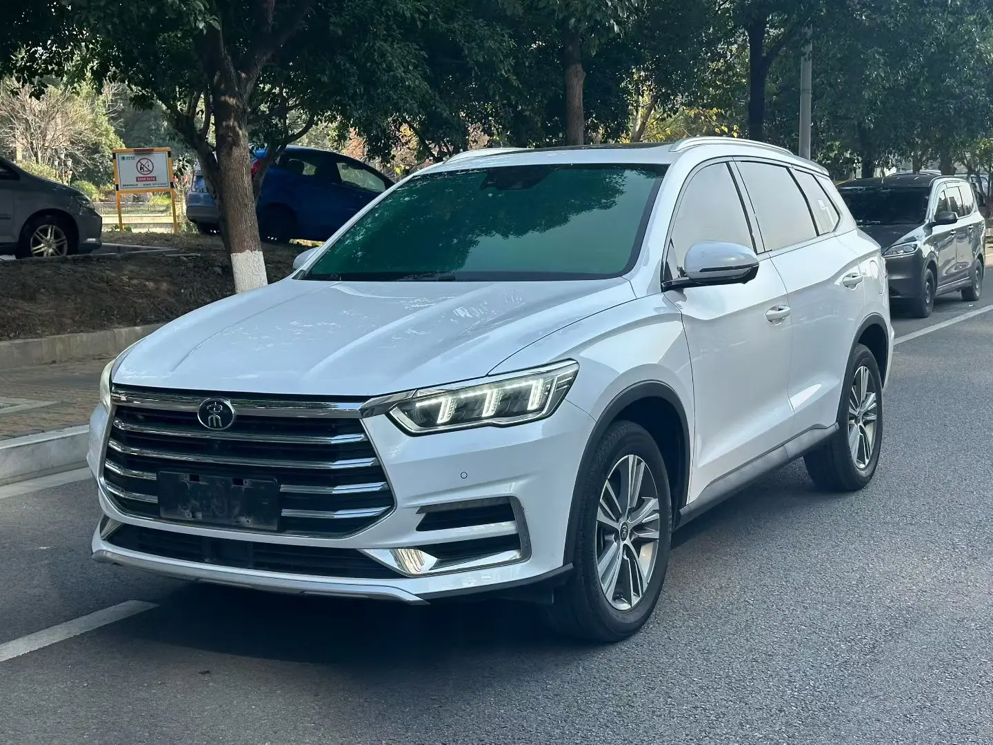 BYD Song Pro  из Китая