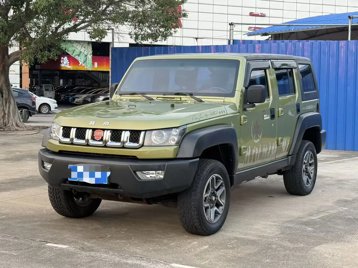 BAIC Beijing Off-road BJ40  из Китая