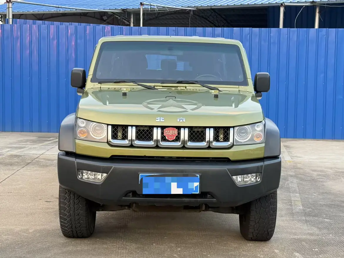 BAIC Beijing Off-road BJ40  из Китая