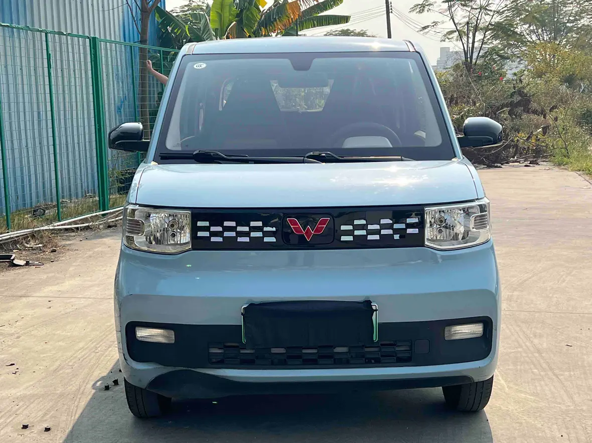 Wuling Hongguang MINIEV  из Китая