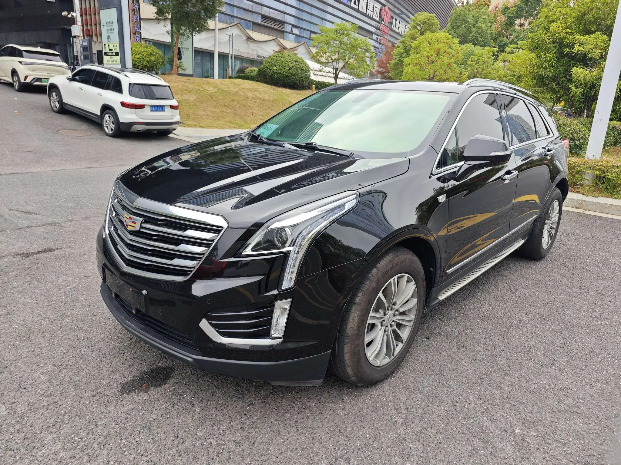 Cadillac XT5  из Китая