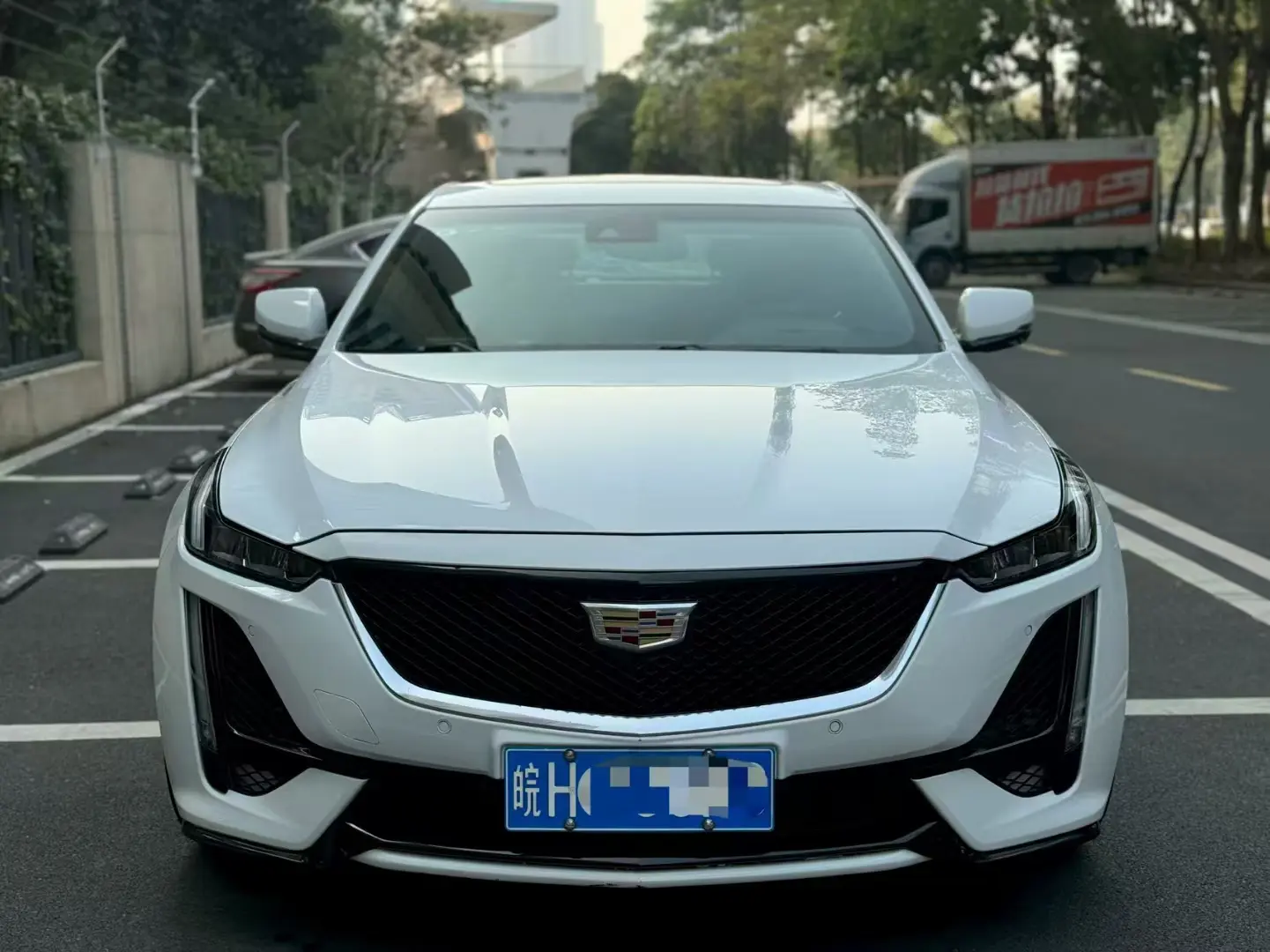 Cadillac CT5  из Китая