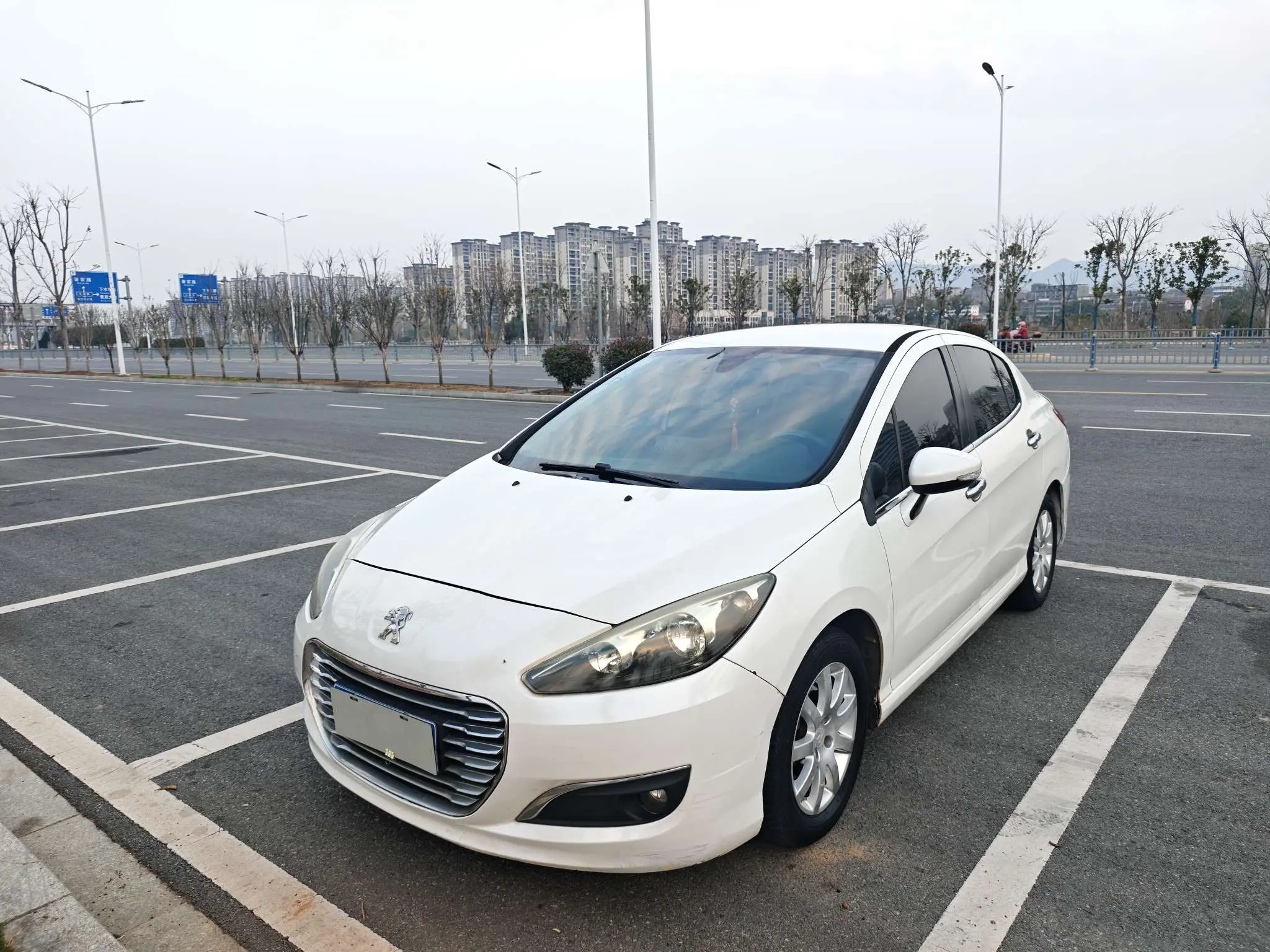 Peugeot 308  из Китая