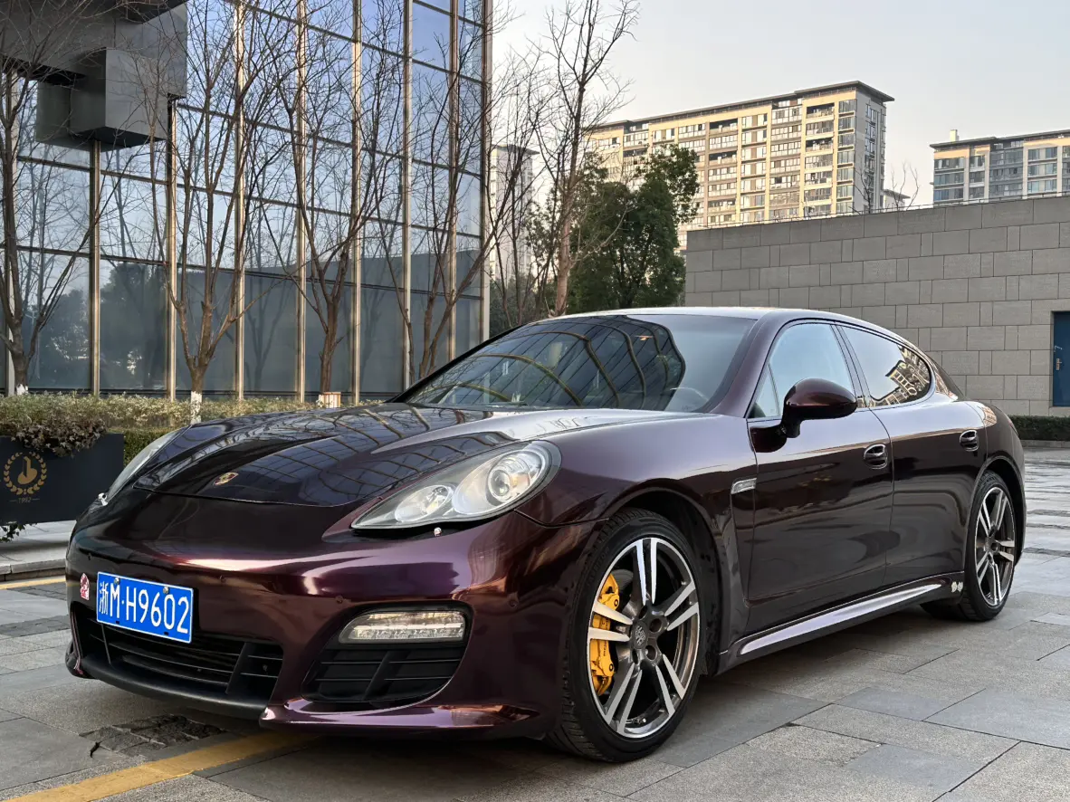 Porsche Panamera  из Китая