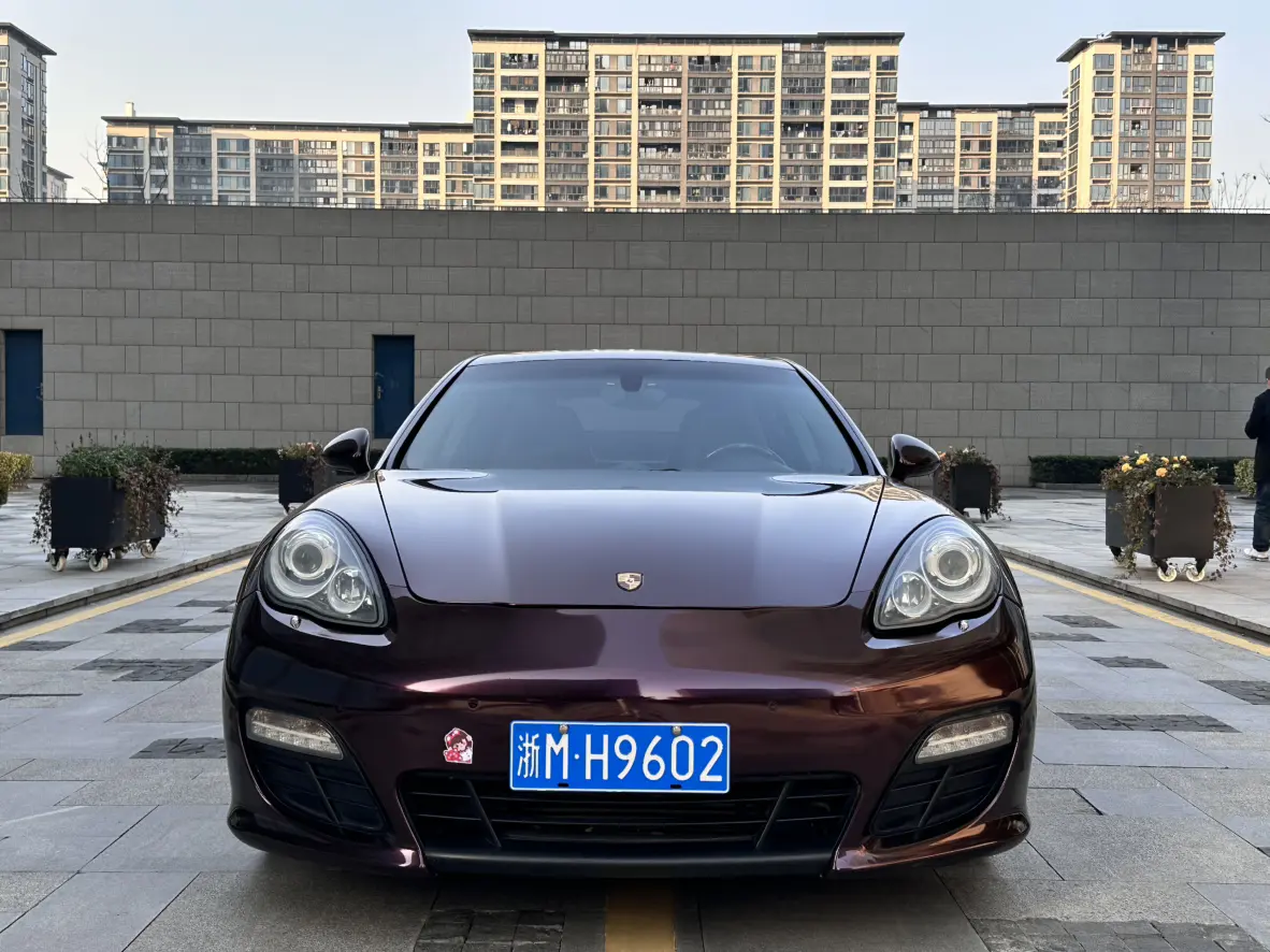 Porsche Panamera  из Китая
