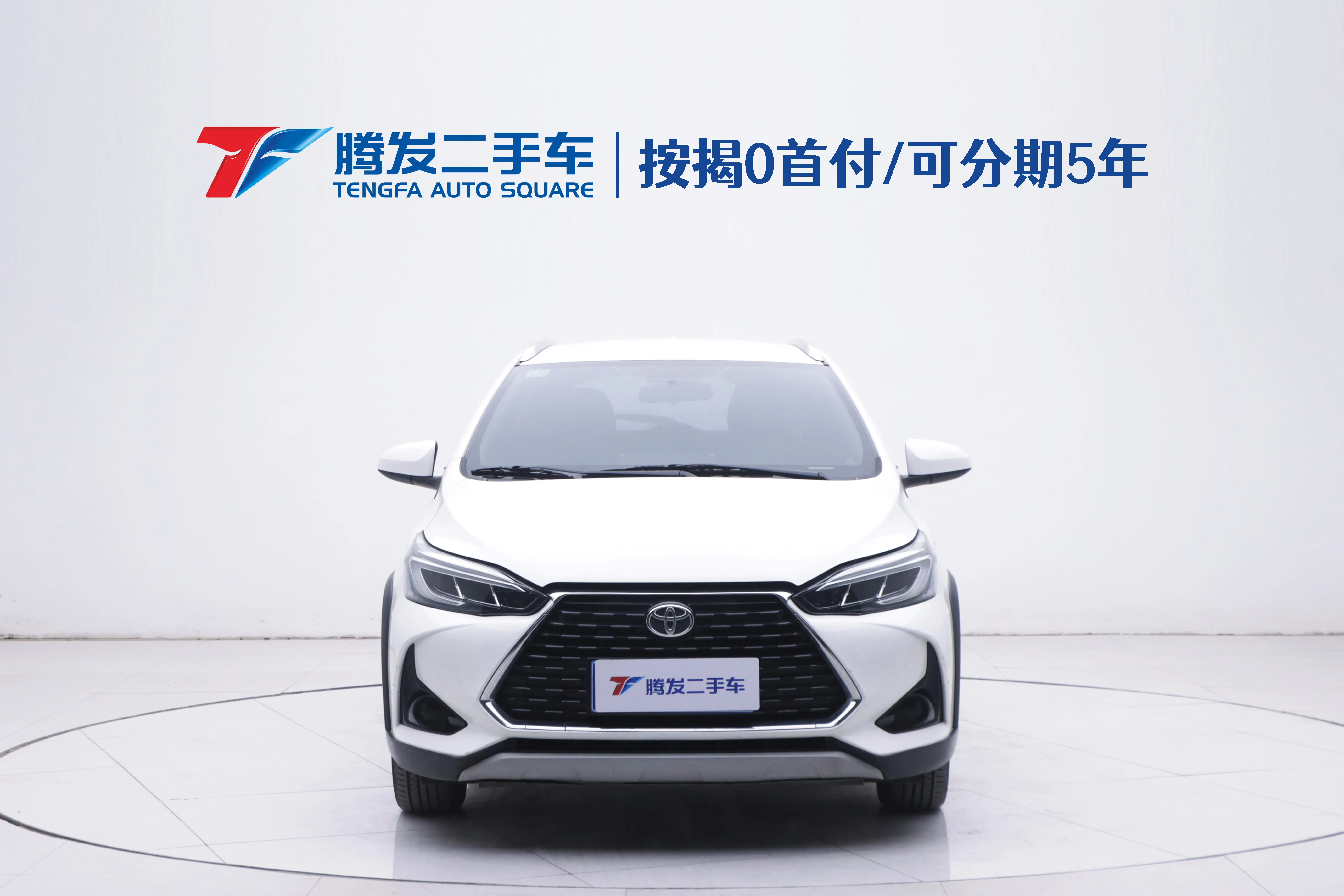 Toyota Yaris L  из Китая