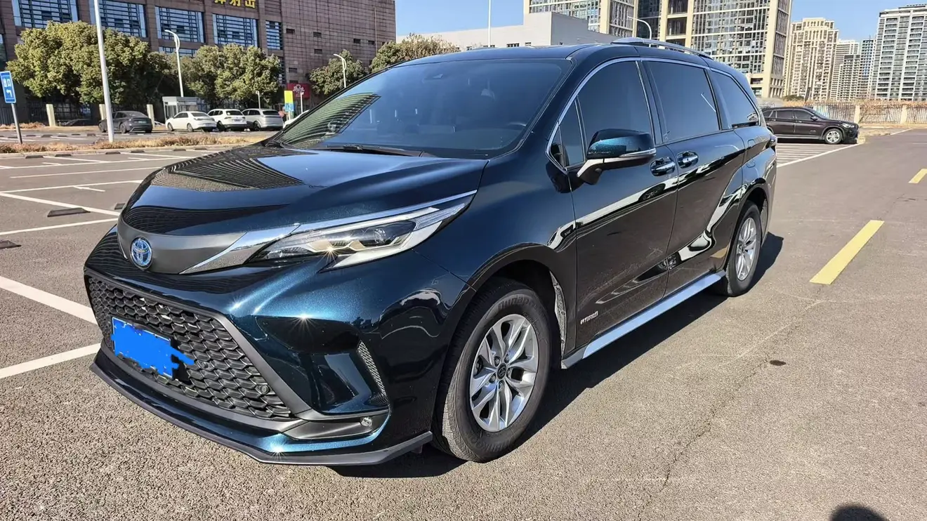 Toyota Granvia  из Китая