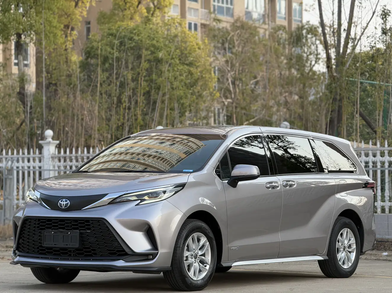 Toyota Granvia  из Китая