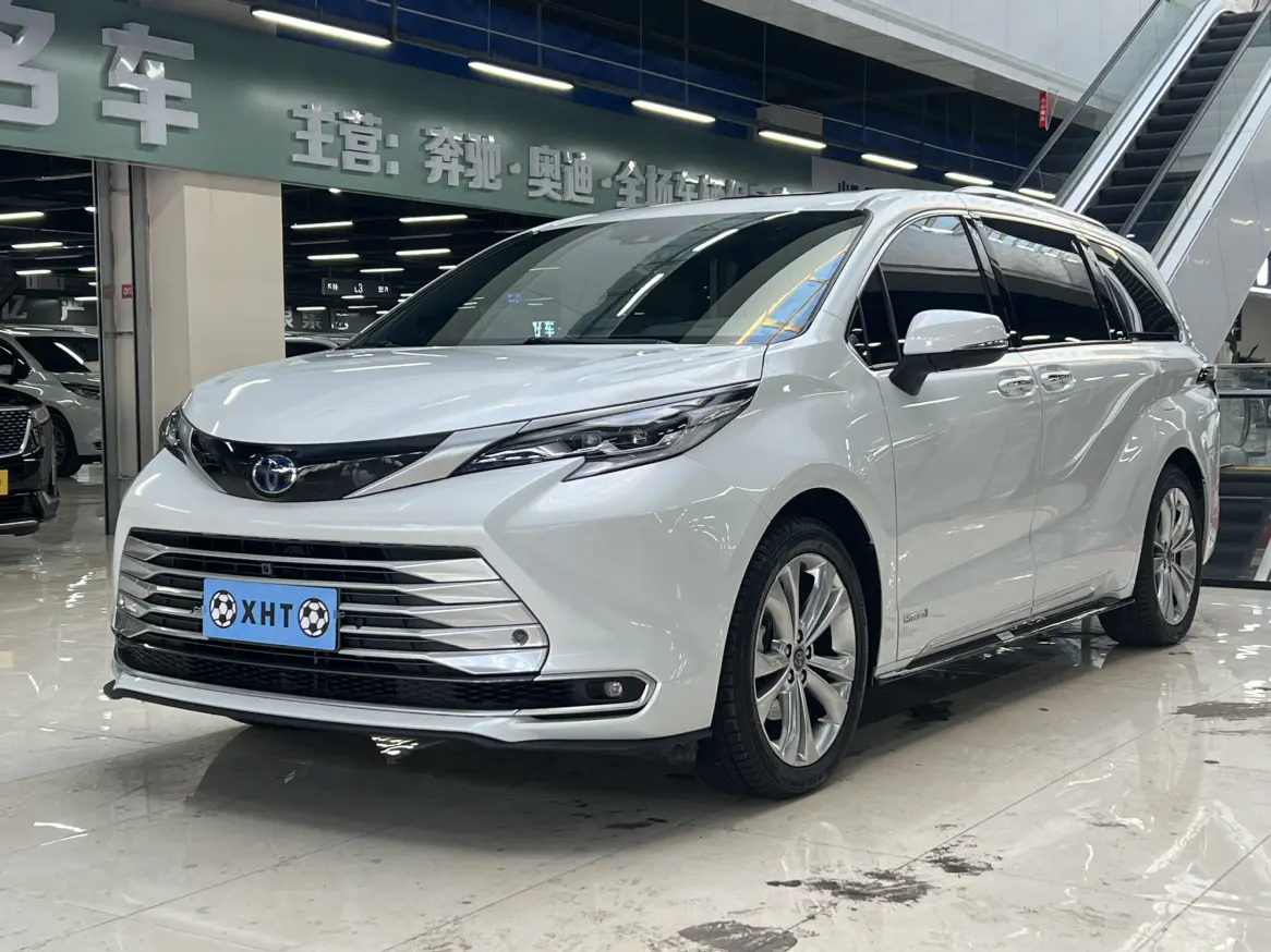 Toyota Sienna  из Китая