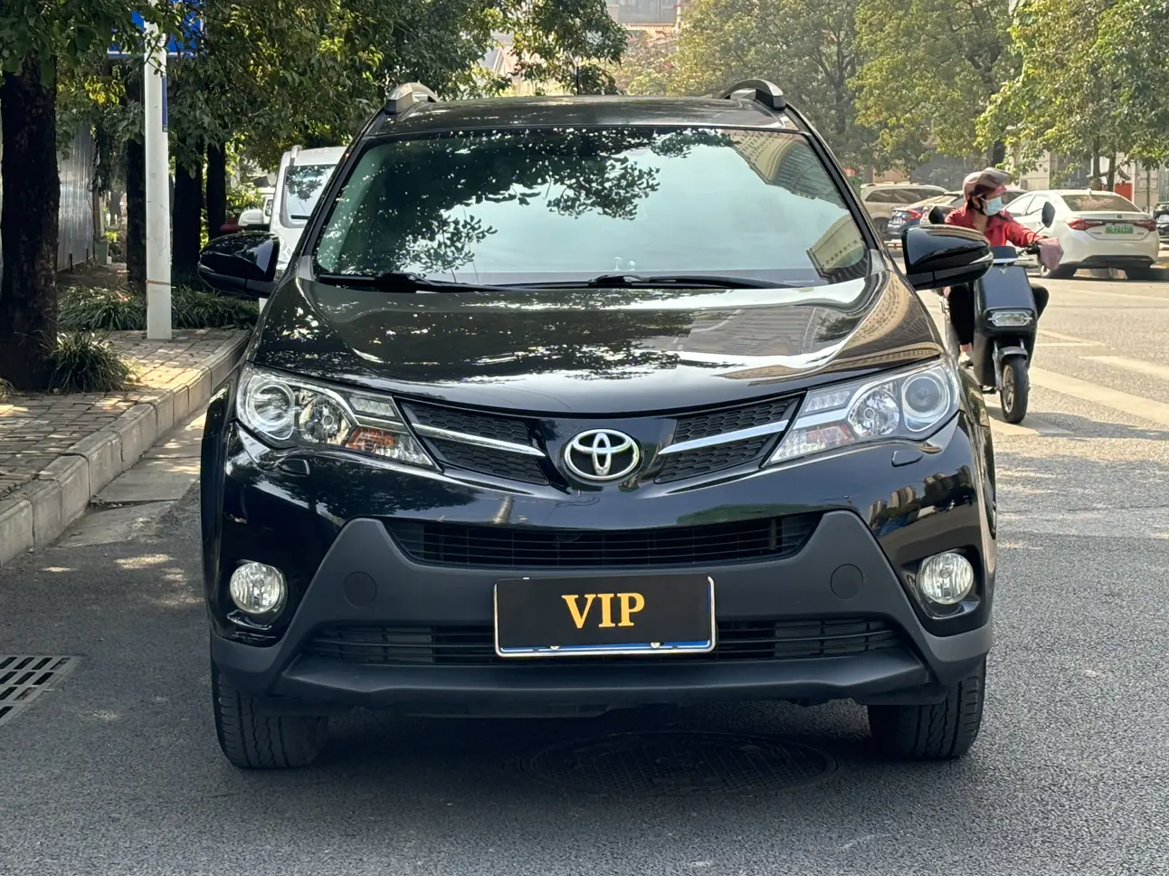 Toyota RAV4  из Китая