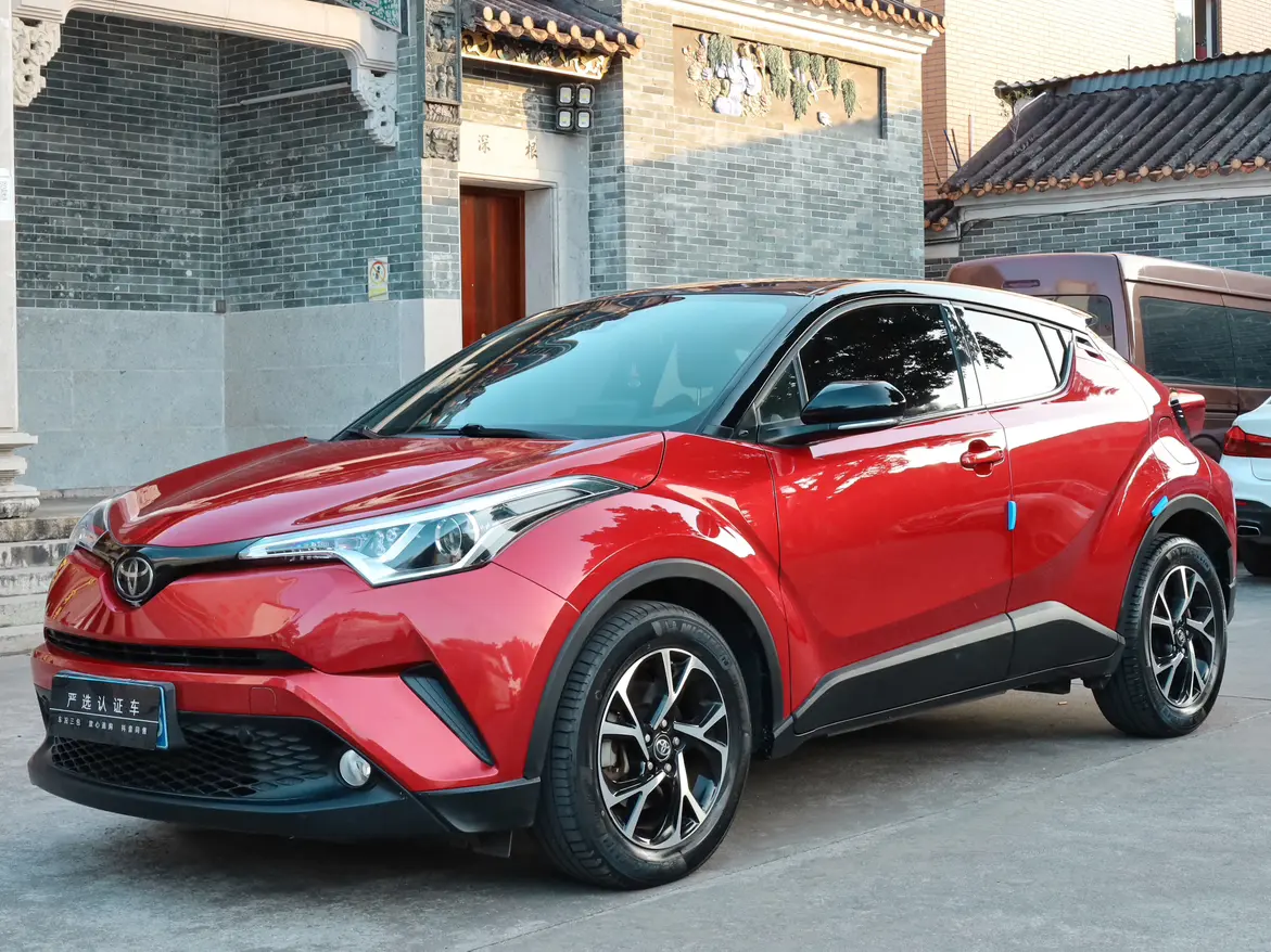 Toyota C-HR  из Китая