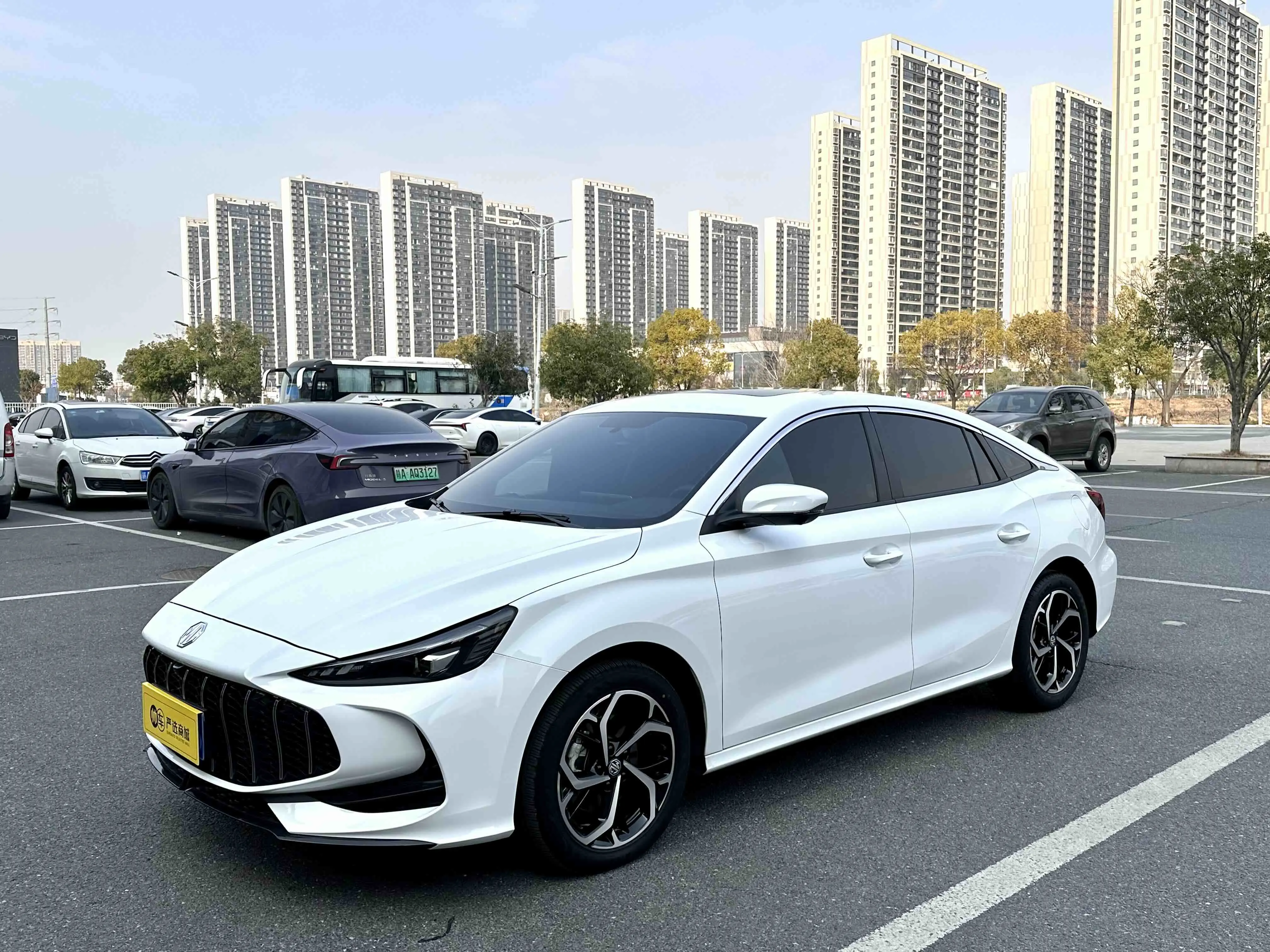 MG 5  из Китая