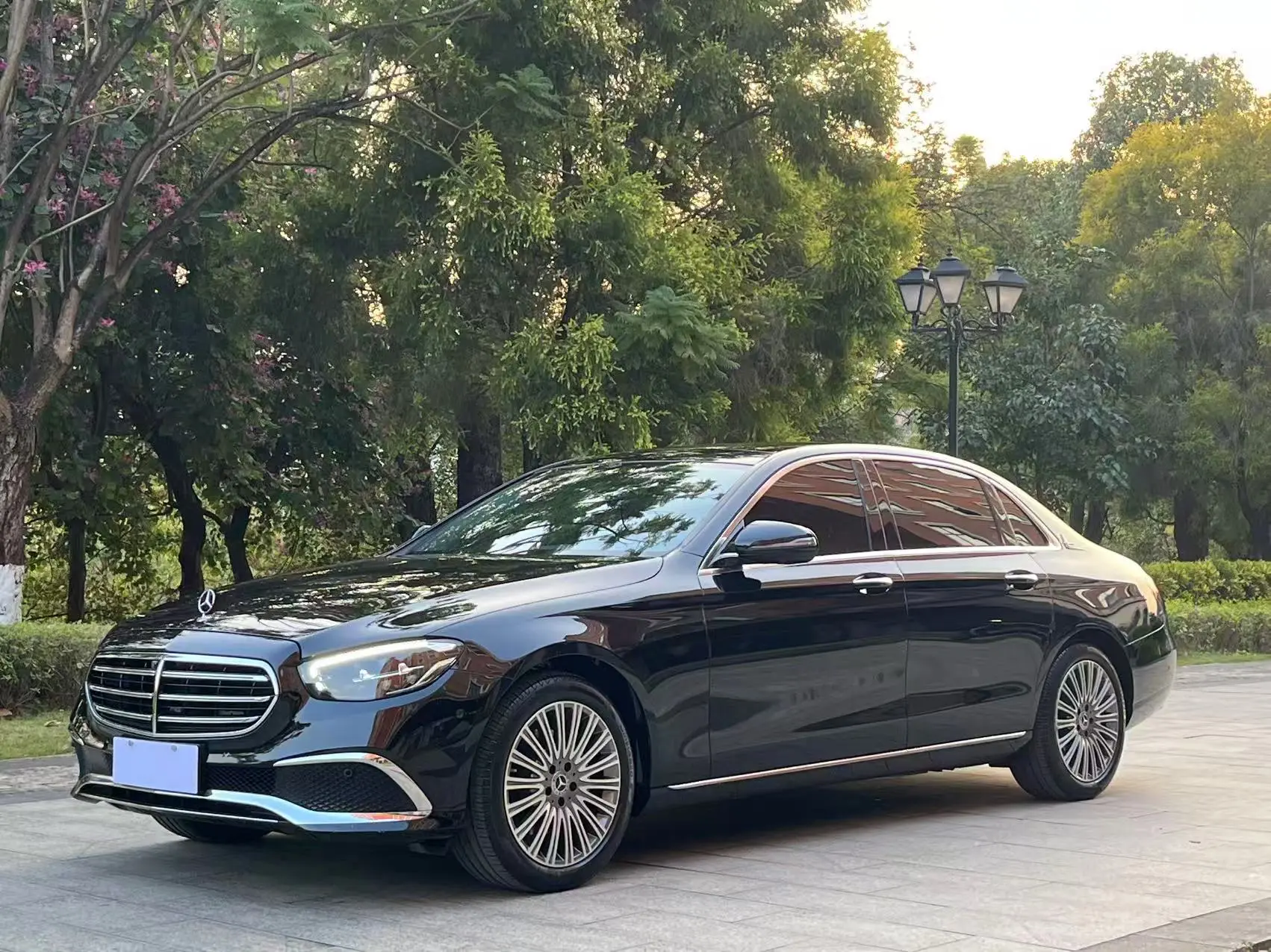 Mercedes-Benz E-Class  из Китая