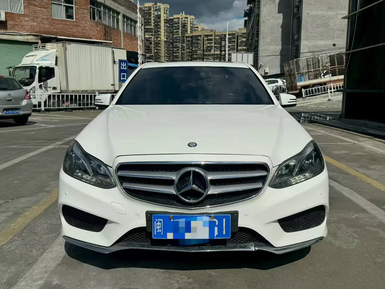 Mercedes-Benz E-Class  из Китая