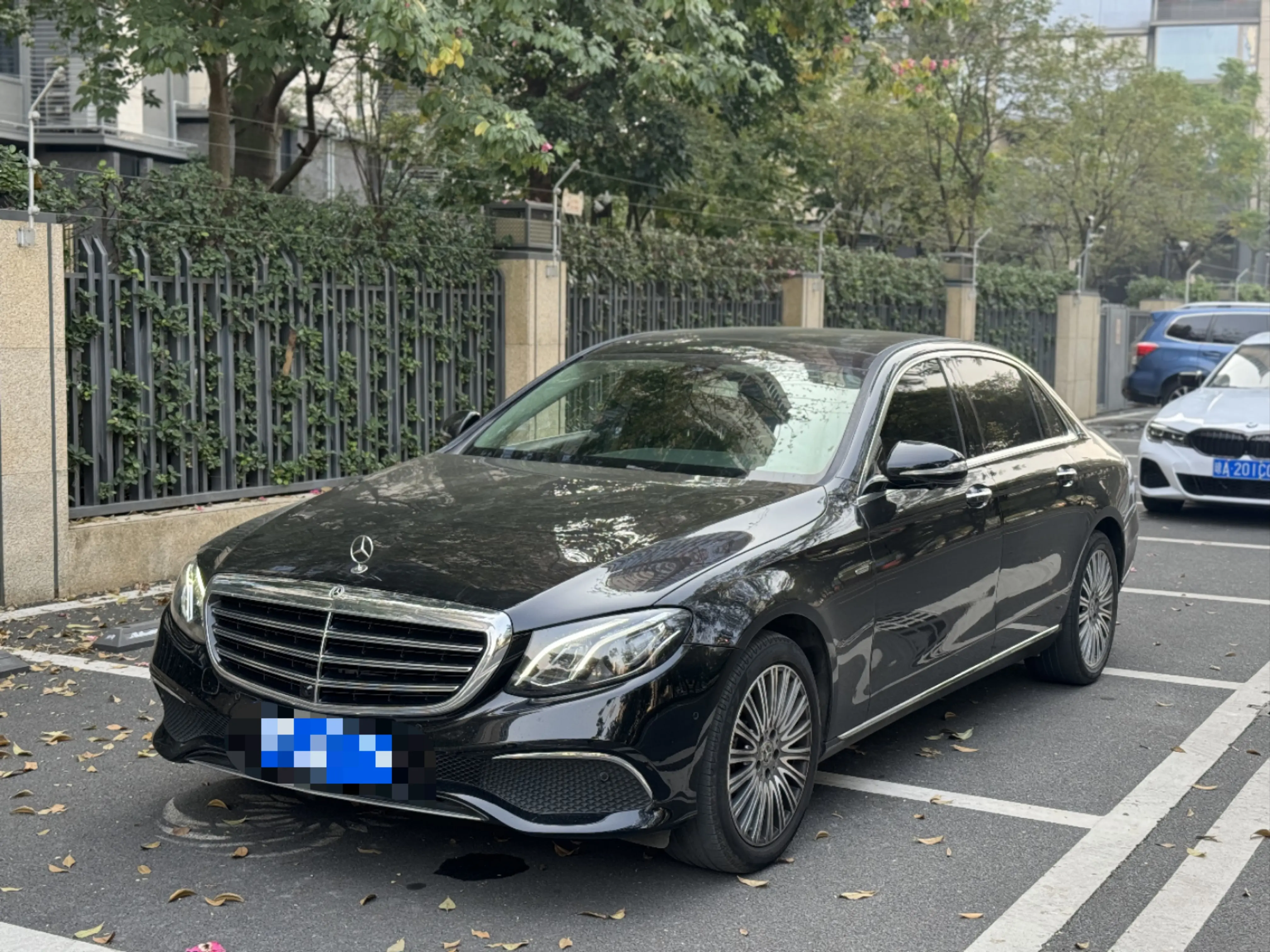 Mercedes-Benz E-Class  из Китая