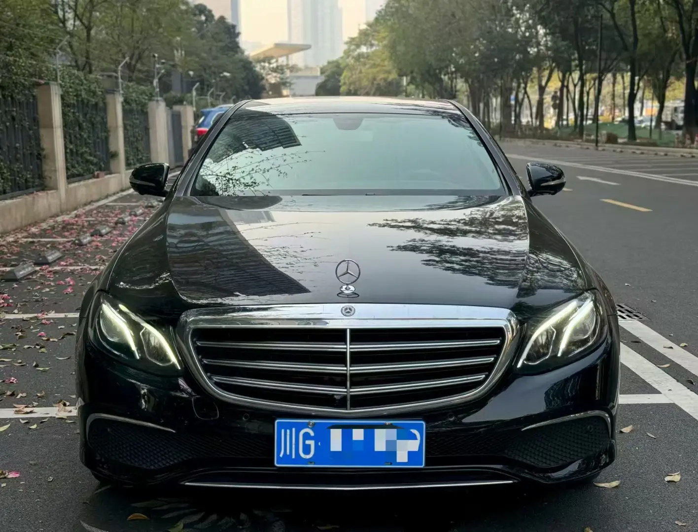 Mercedes-Benz E-Class  из Китая