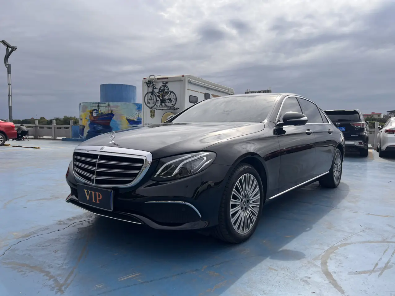 Mercedes-Benz E-Class  из Китая
