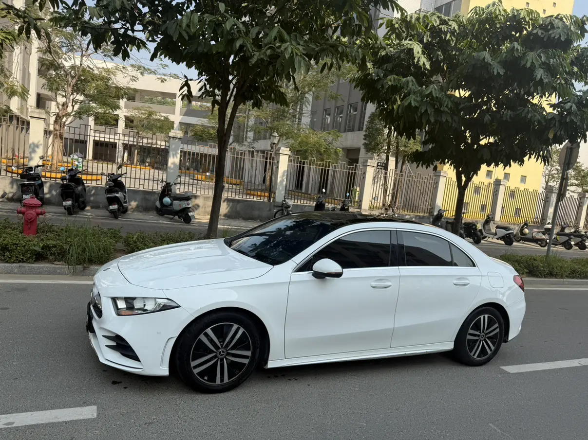 Mercedes-Benz Mercedes Benz A Class  из Китая