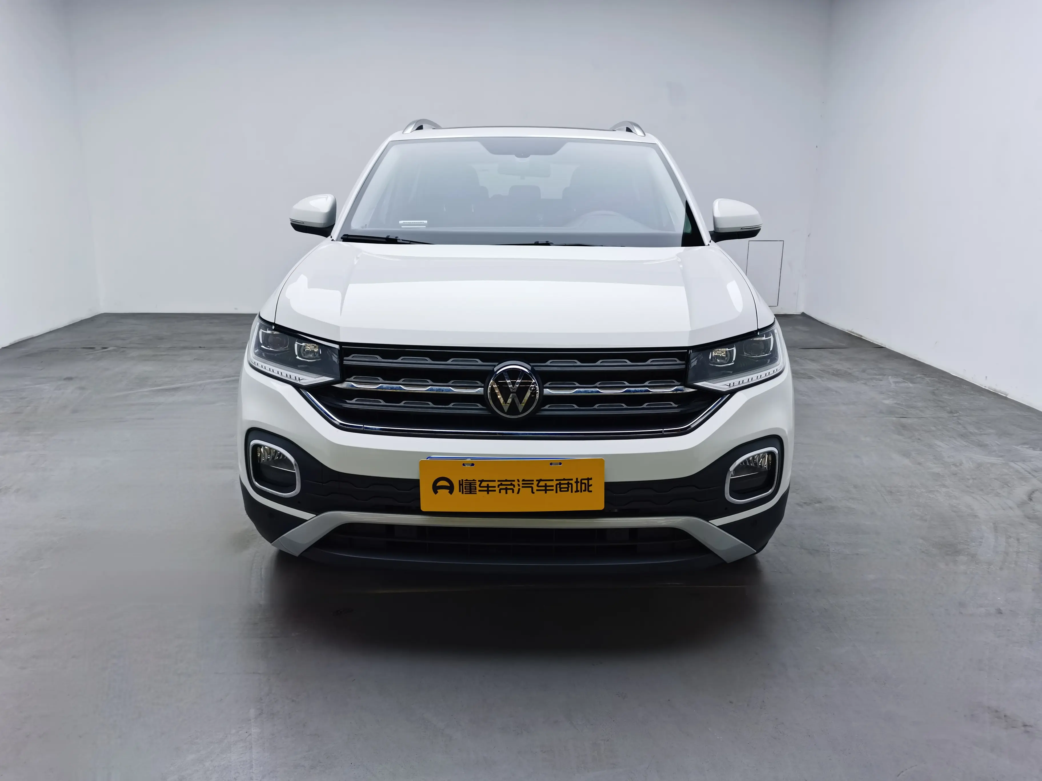 Volkswagen Explore the shadows  из Китая