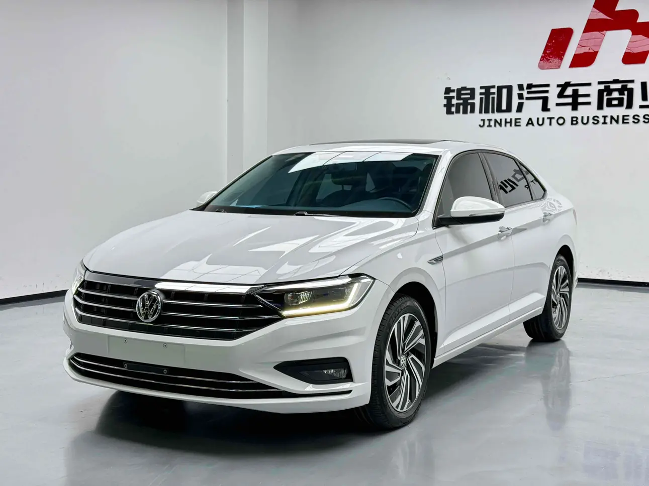 Volkswagen Sagitar  из Китая