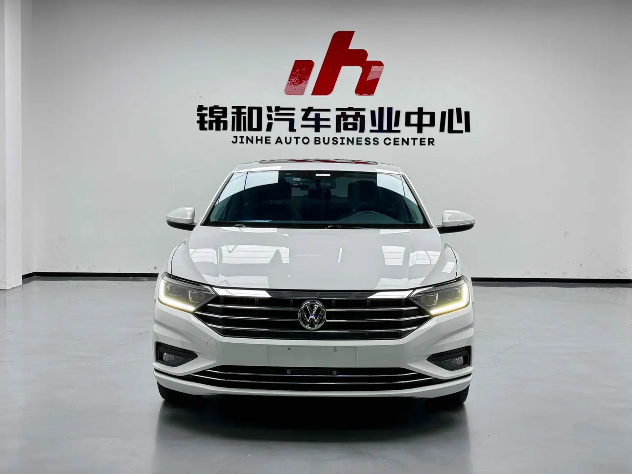 Volkswagen Sagitar  из Китая