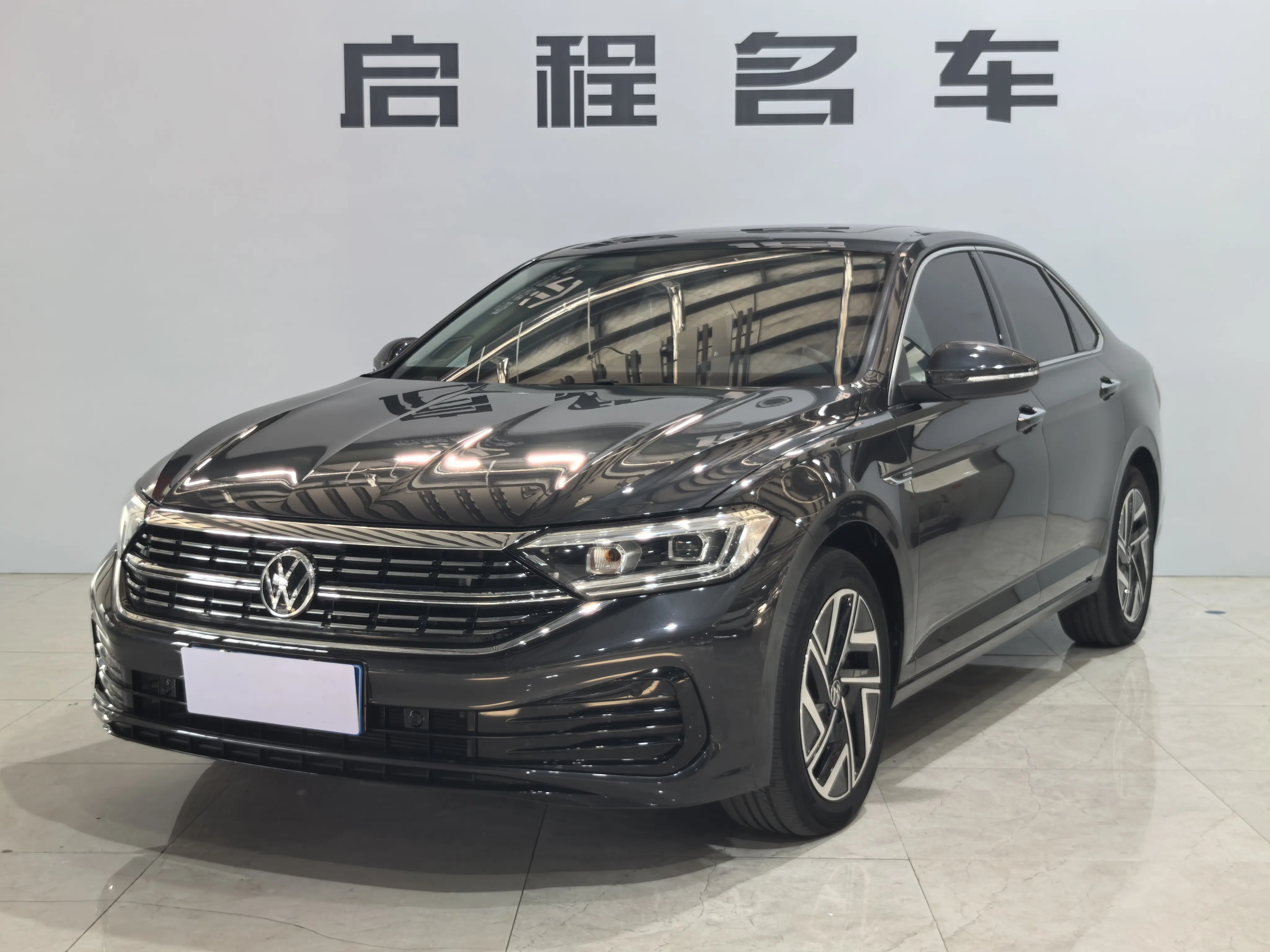 Volkswagen Sagitar  из Китая