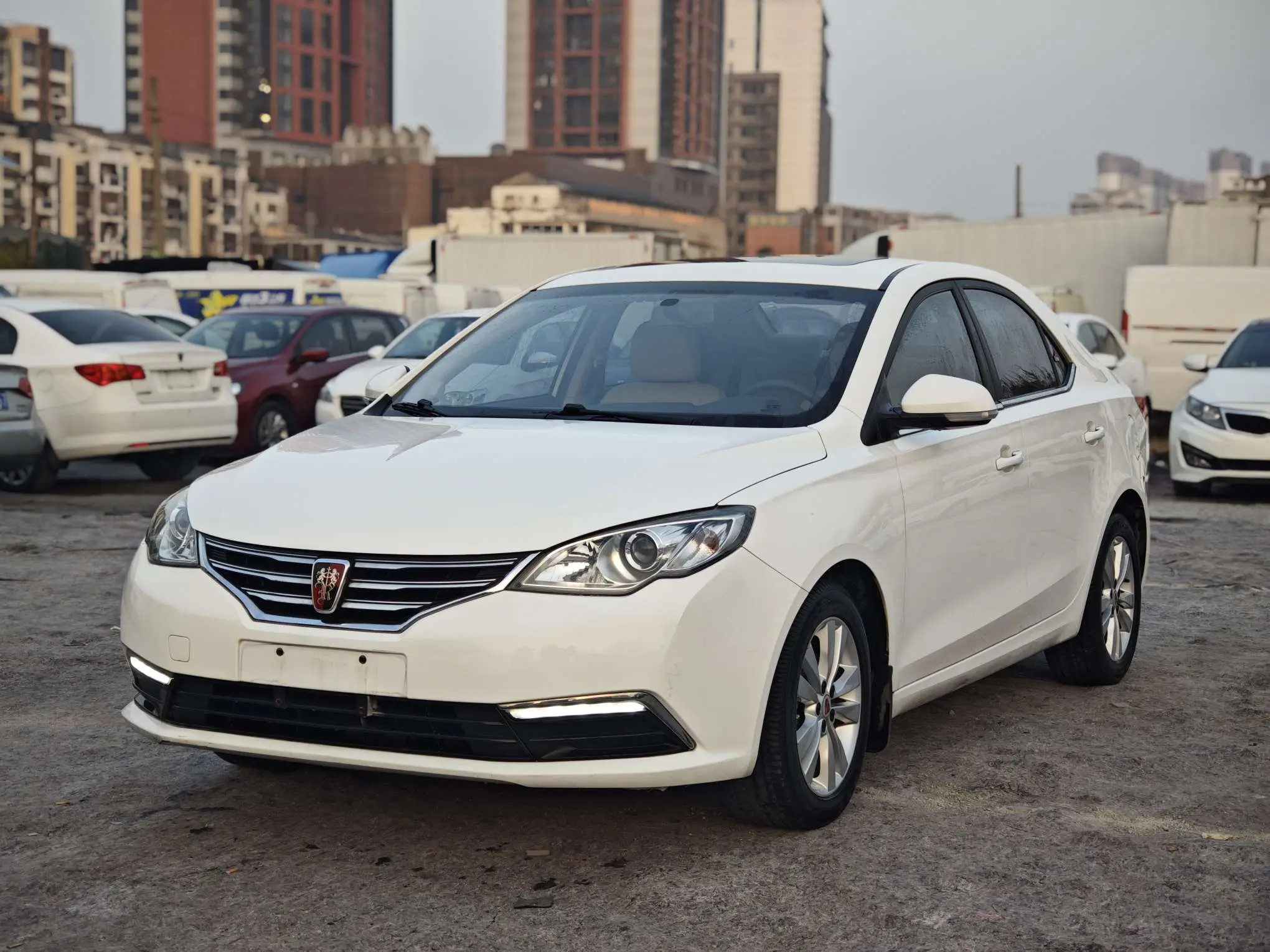 Roewe 360  из Китая