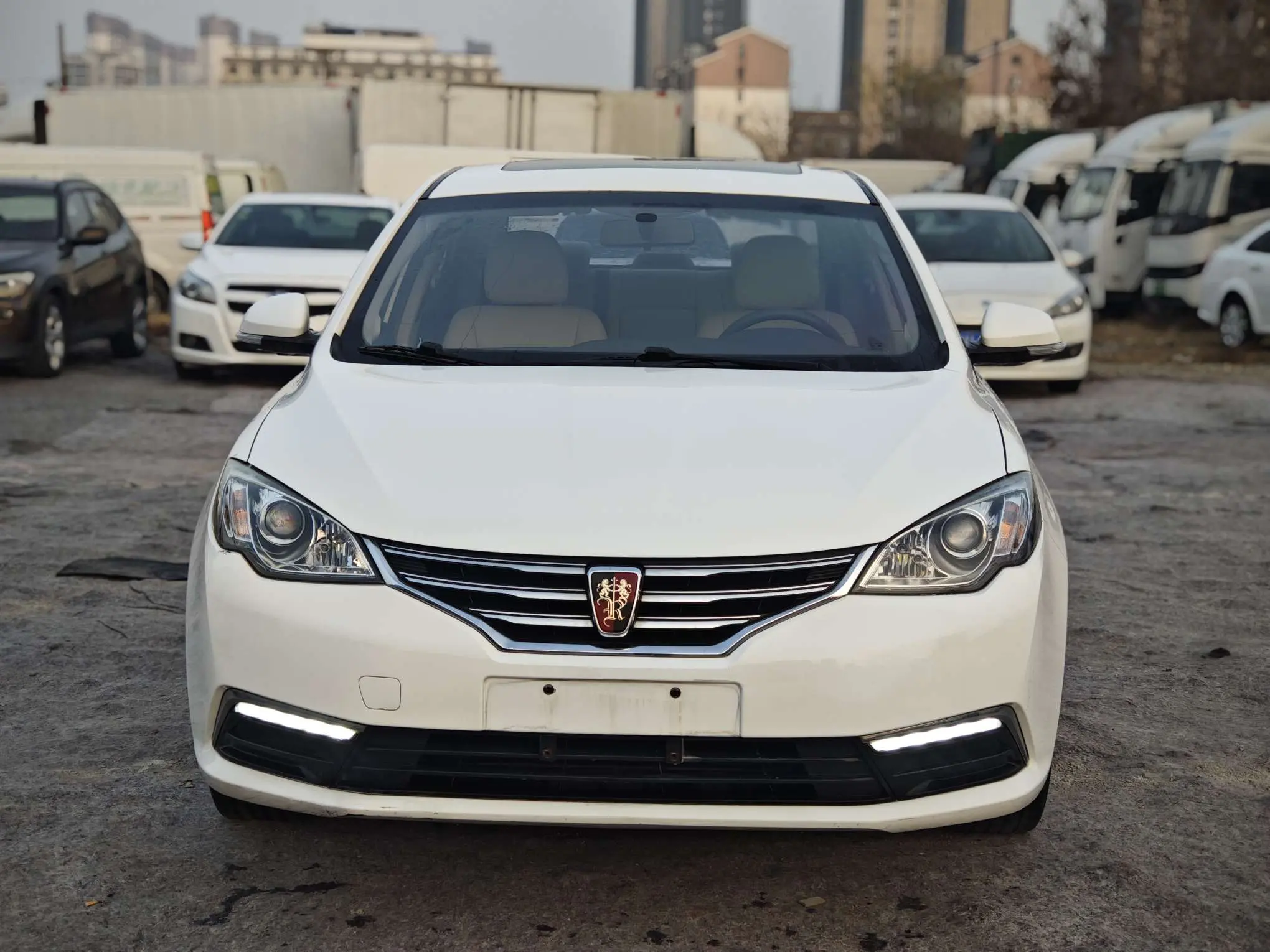 Roewe 360  из Китая