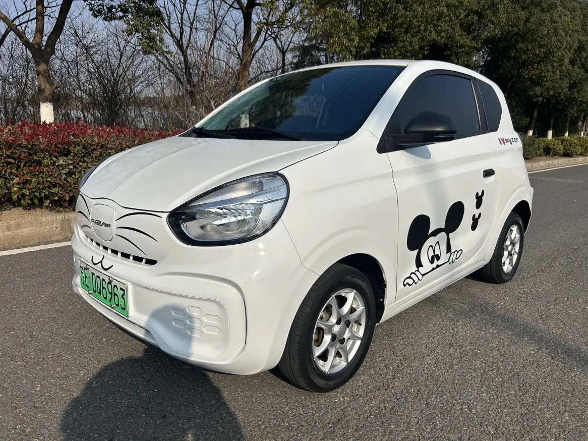 Roewe CLEVER  из Китая
