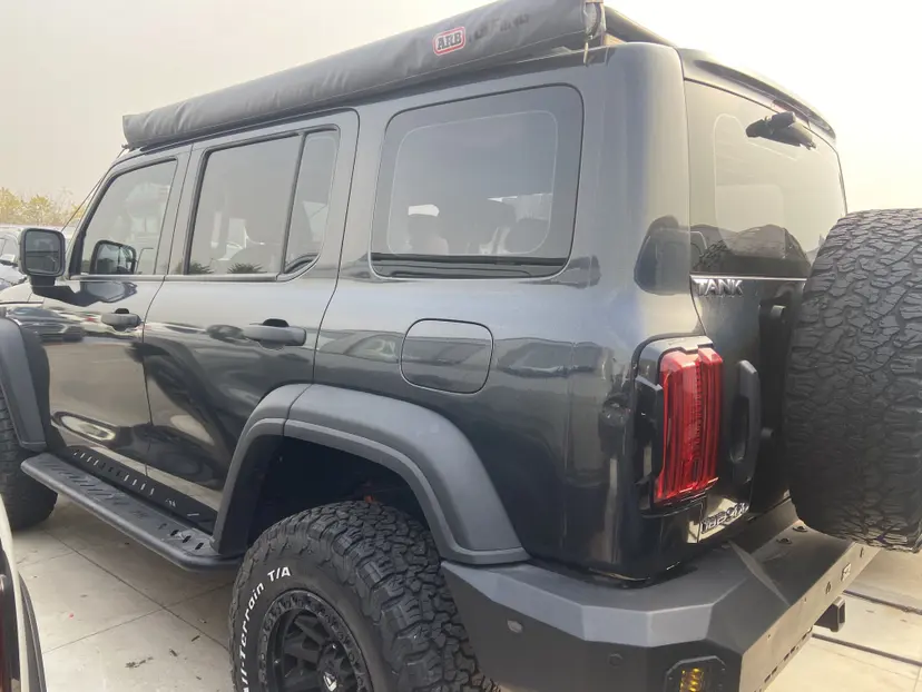 Tank 300  из Китая