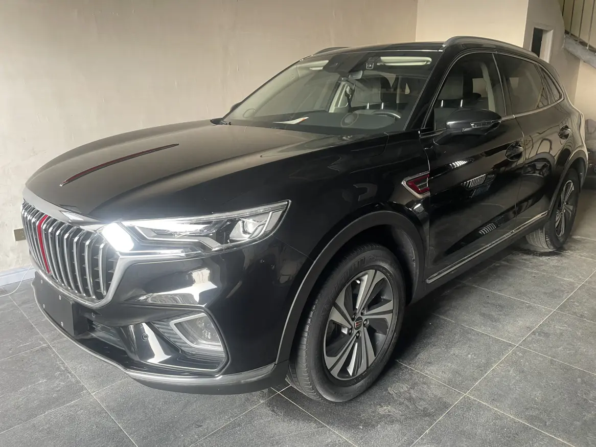 Hongqi HS5  из Китая