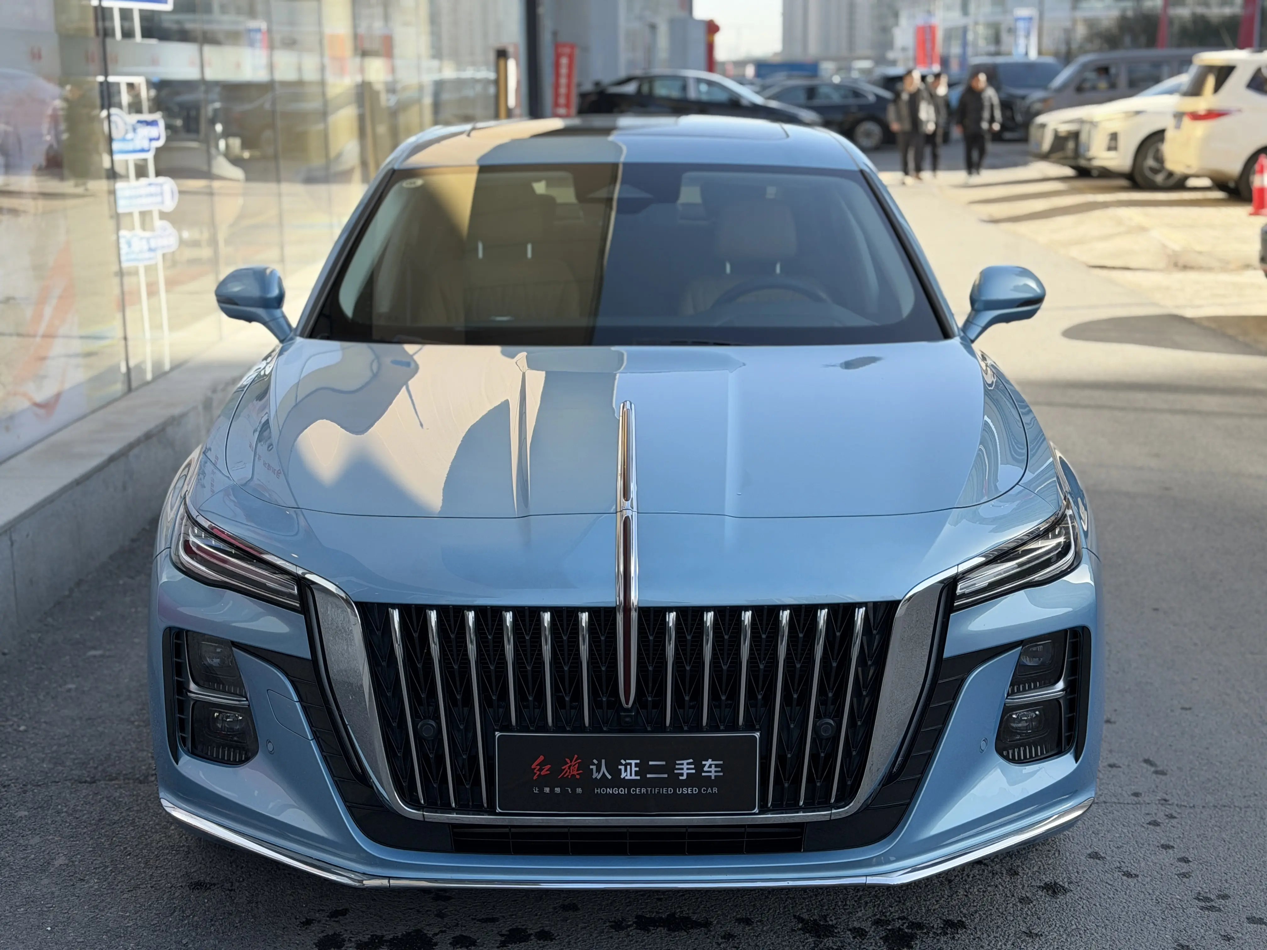 Hongqi H5  из Китая