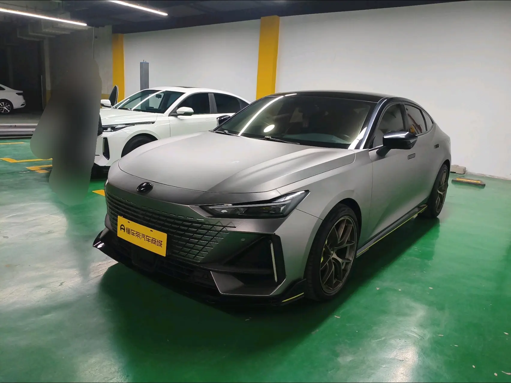 Changan UNI-V  из Китая