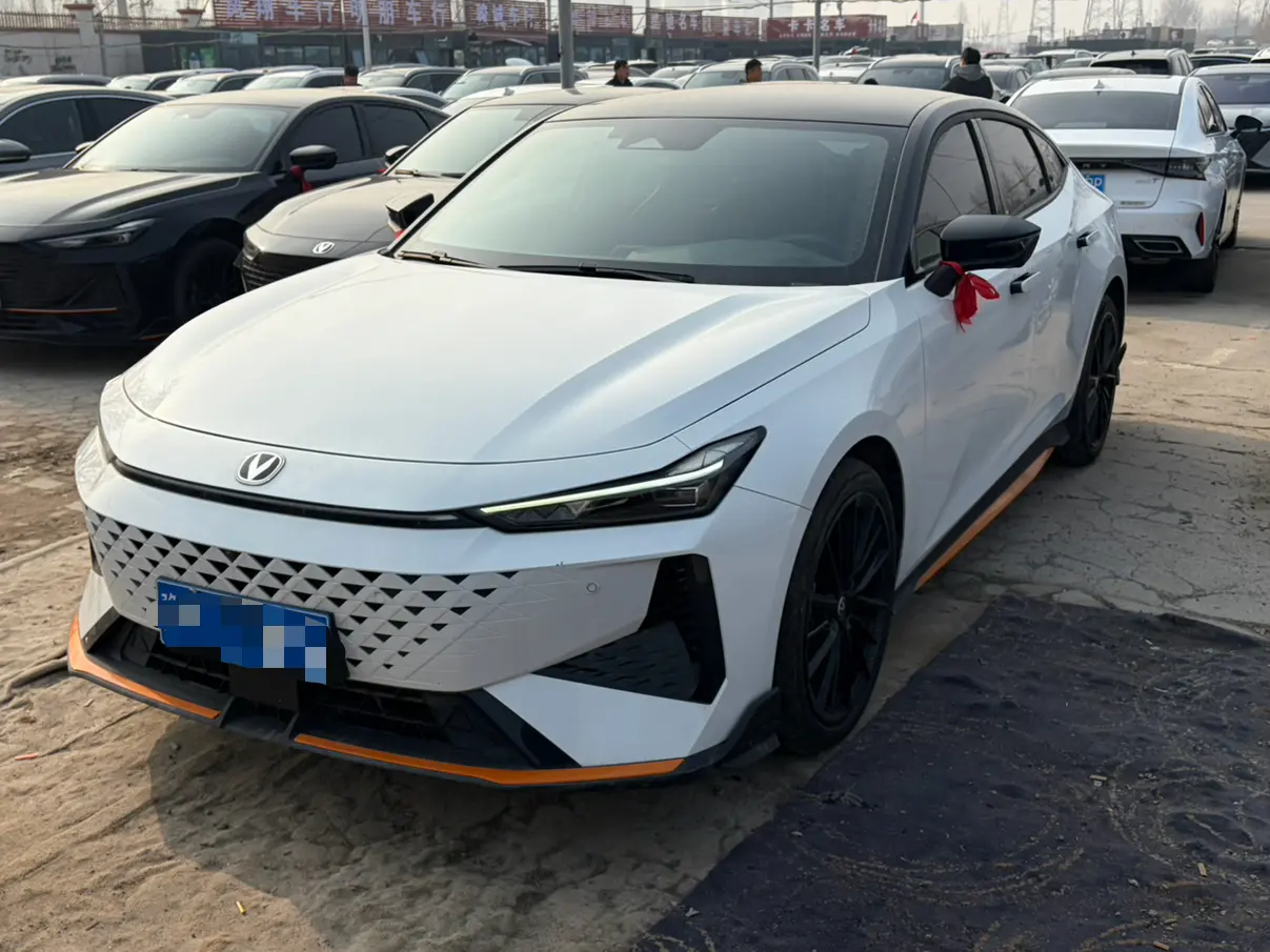 Changan UNI-V  из Китая