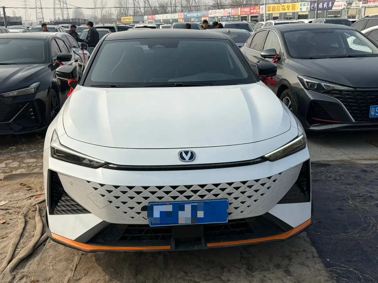 Changan UNI-V  из Китая