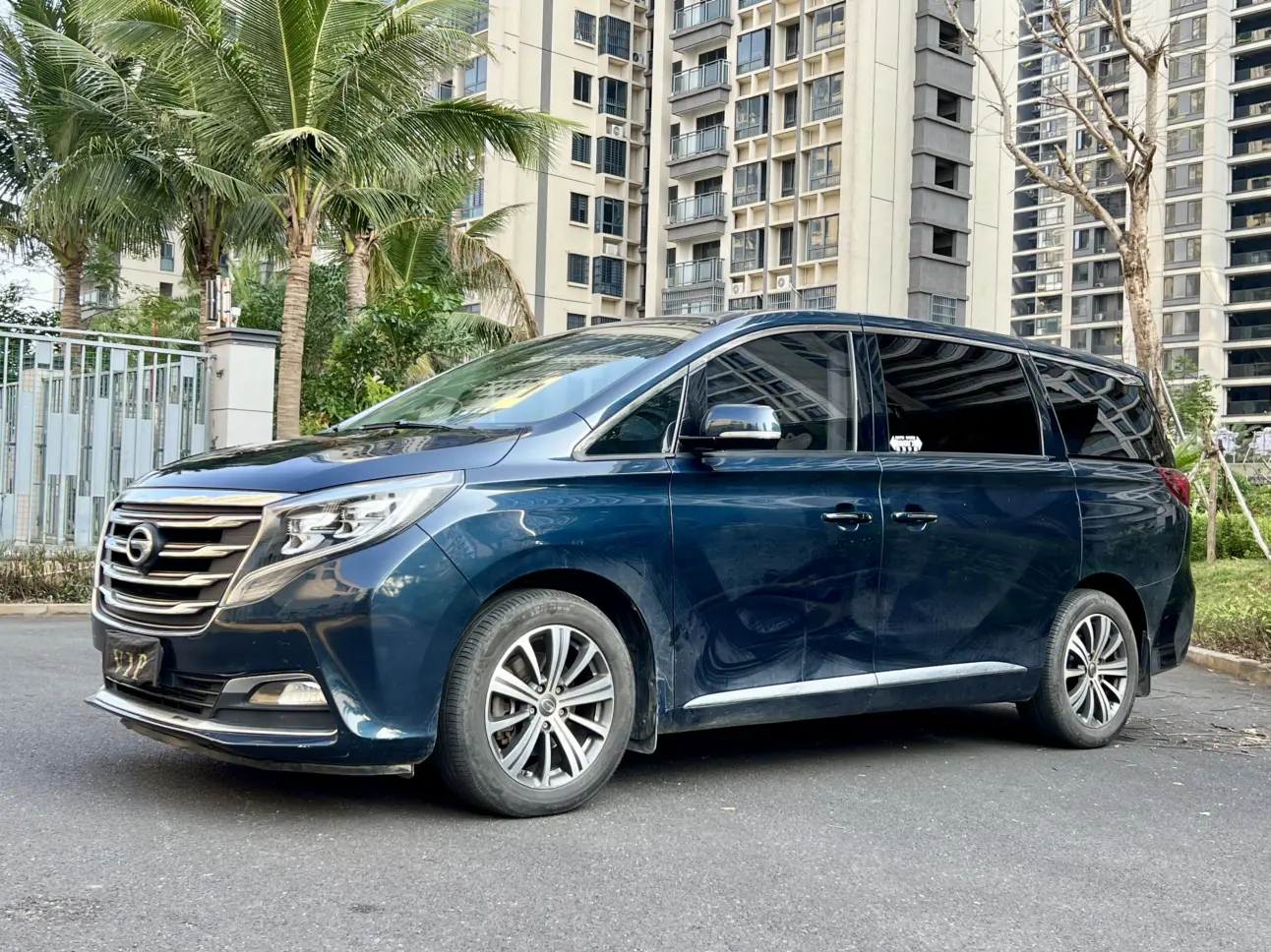 GAC Trumpchi M8  из Китая