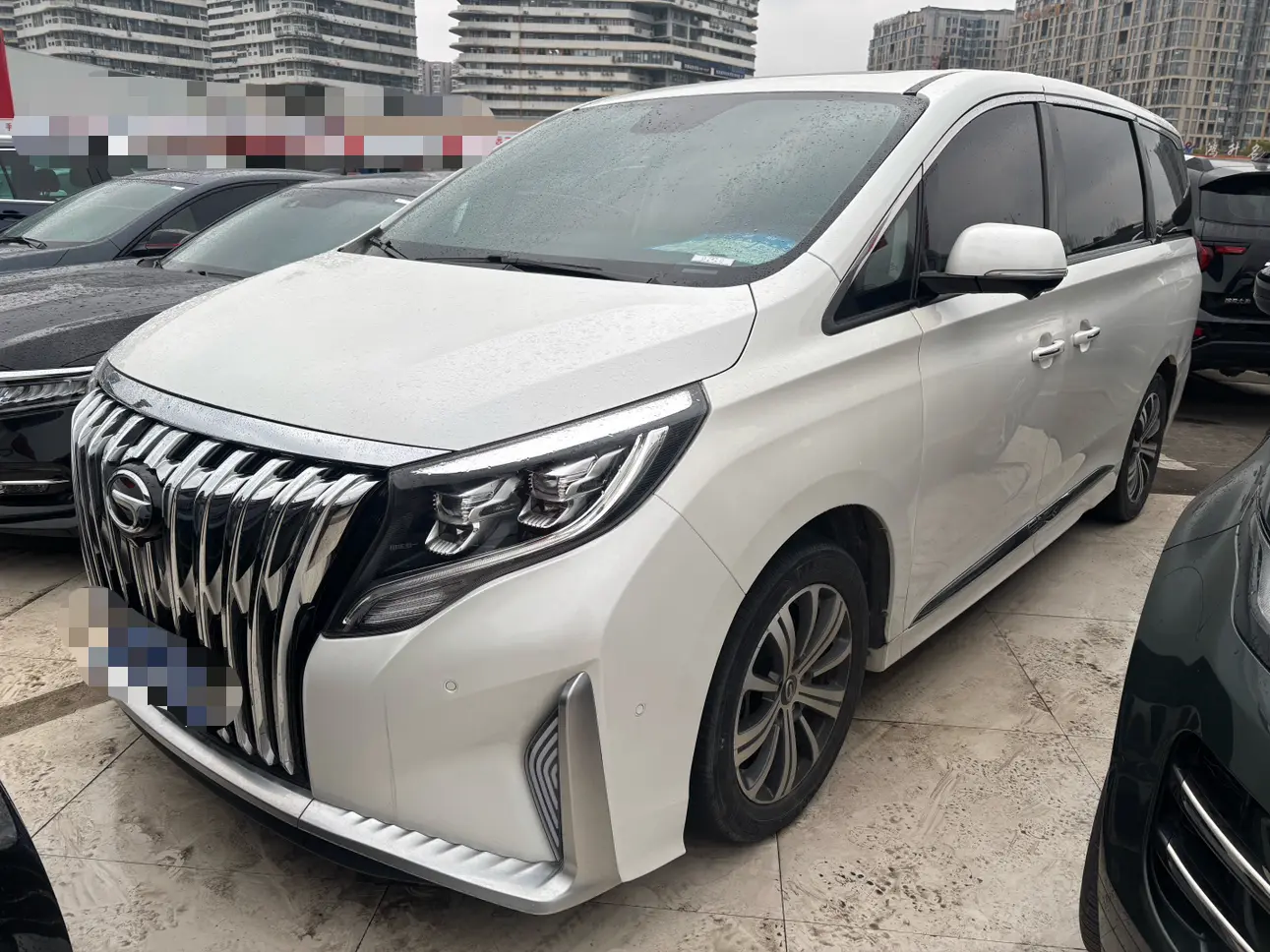 GAC Trumpchi M8  из Китая
