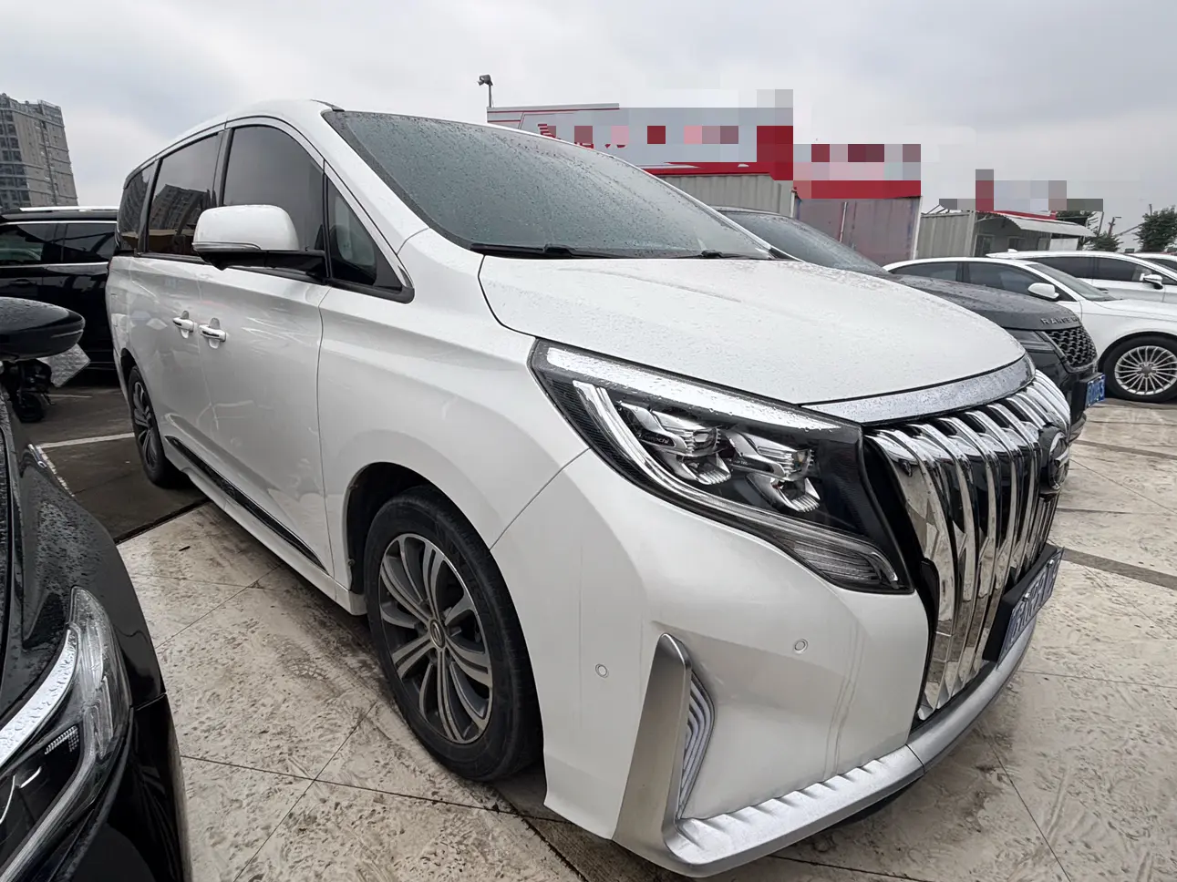 GAC Trumpchi M8  из Китая