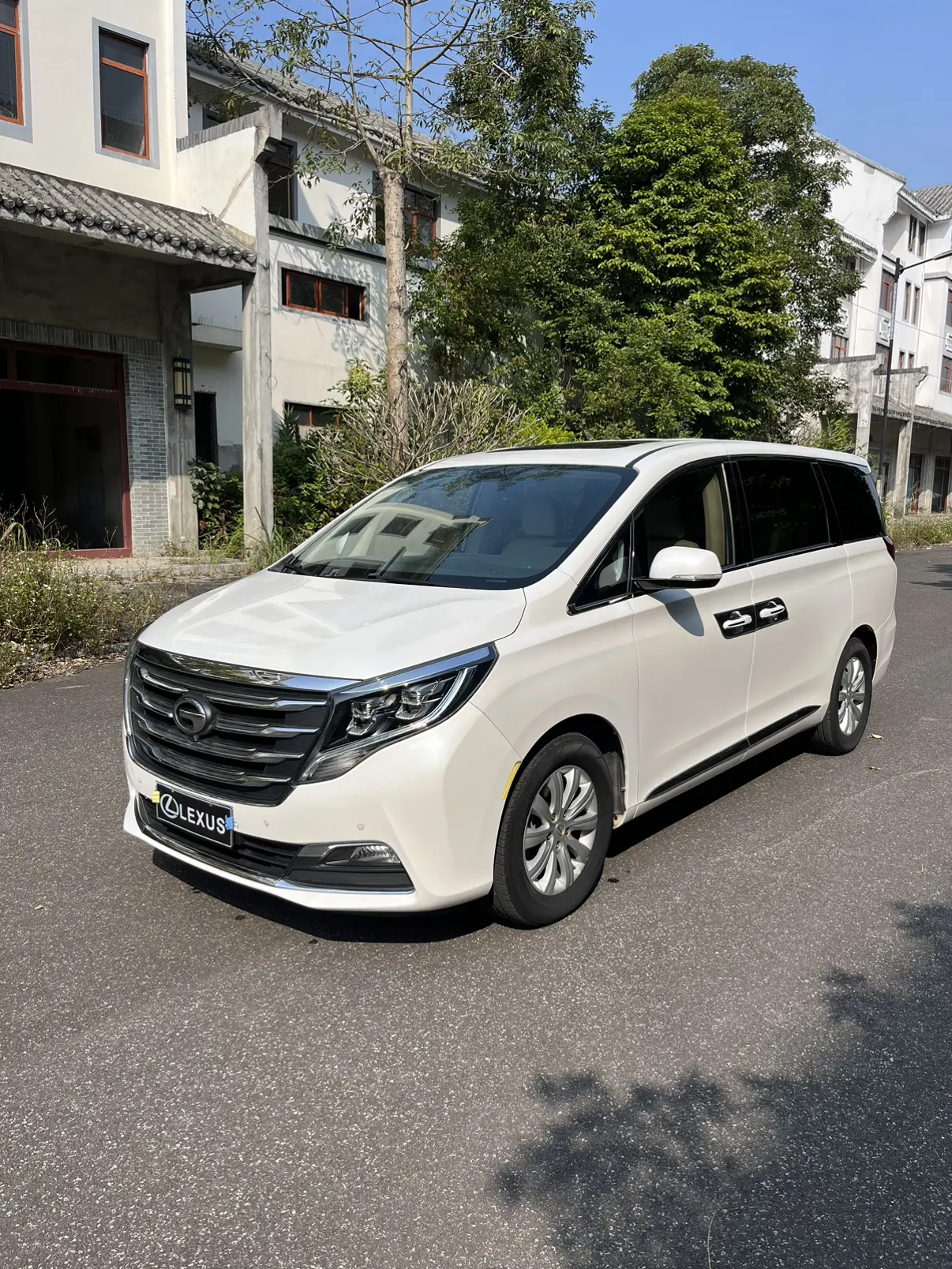 GAC Trumpchi M8  из Китая