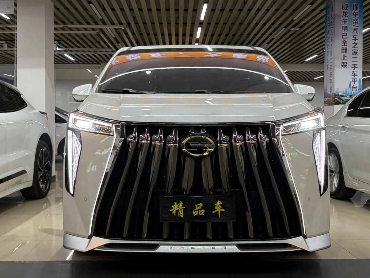 GAC Trumpchi M8  из Китая