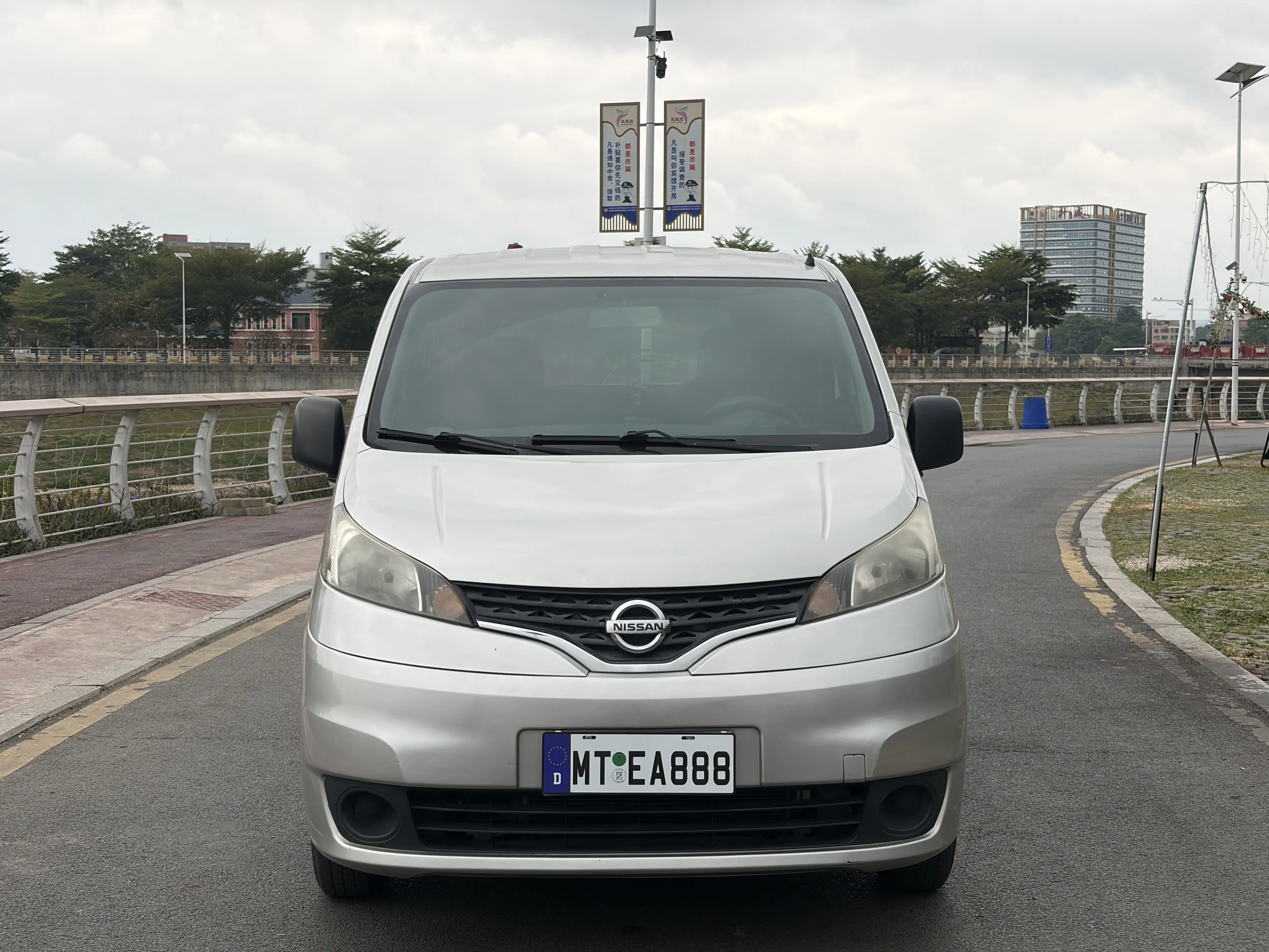 Nissan NV200  из Китая