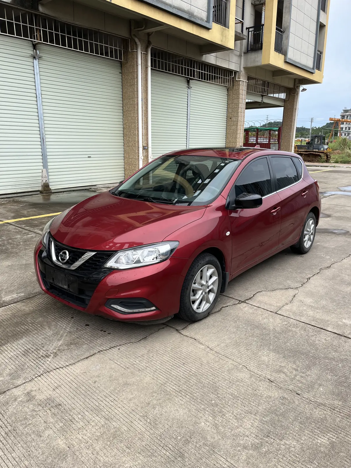 Nissan Tiida  из Китая