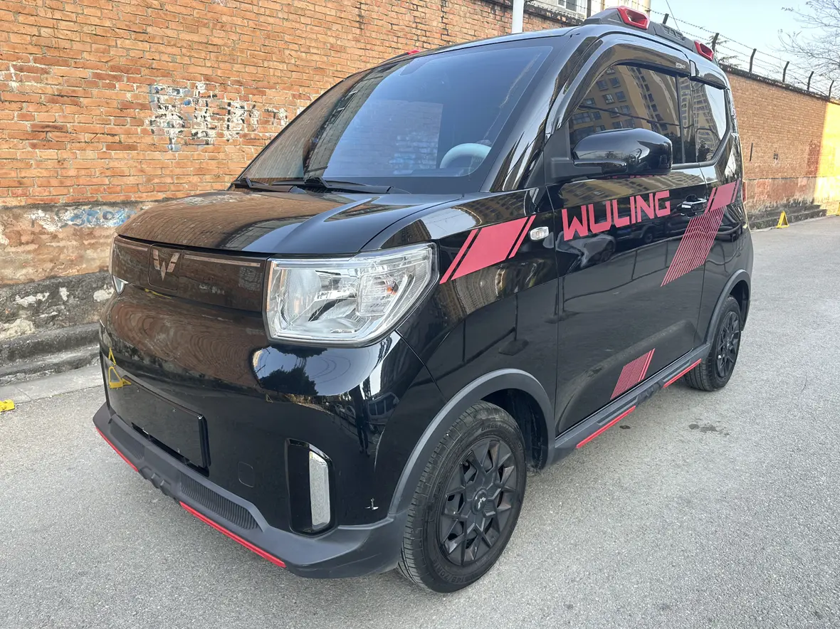 Wuling Hongguang MINIEV  из Китая