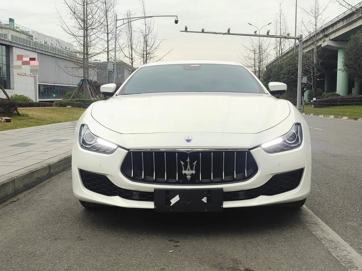 Maserati Ghibli  из Китая