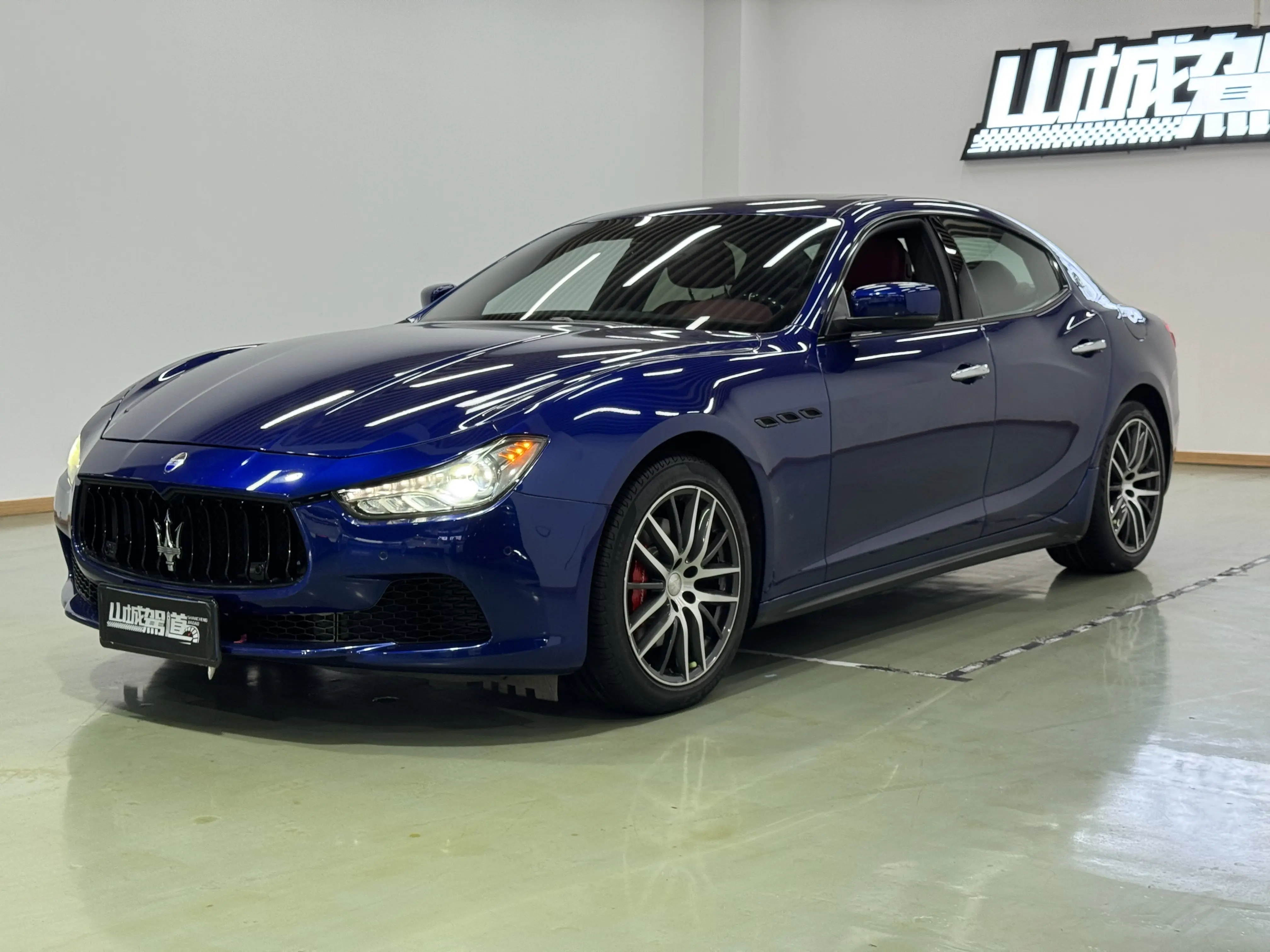 Maserati Ghibli  из Китая