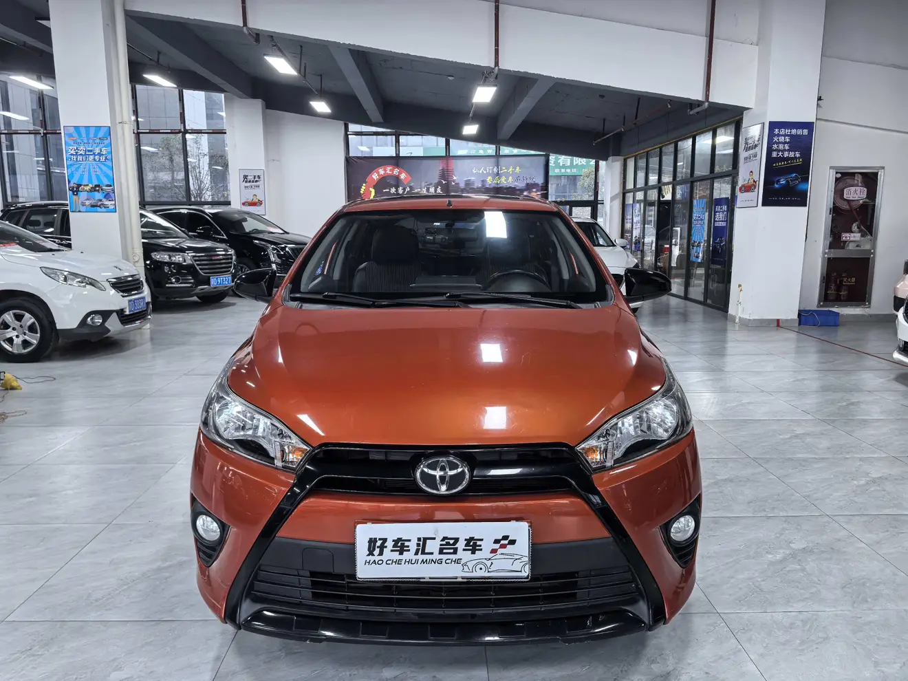 Toyota Yaris L  из Китая